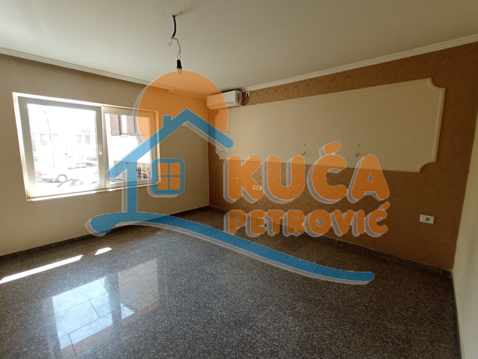 Lokal, 70 m2, Centar, Jeronimova ID: i-014862 2