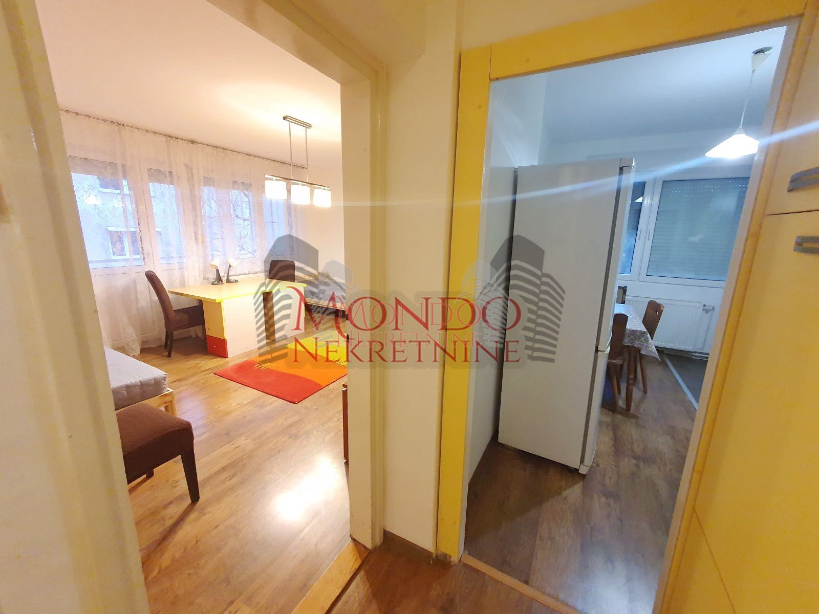 Trosoban stan kod Gradske bolnice 6