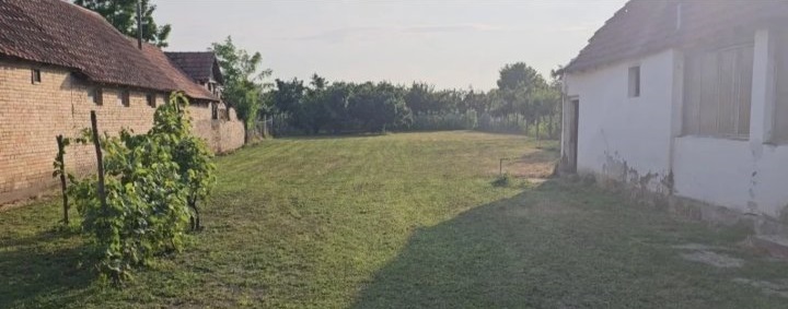 Kuca i plac u Žablju 2