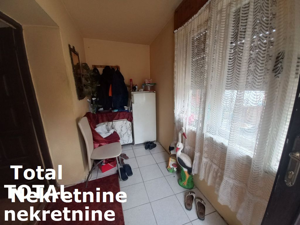 Kuca,SREMSKI KARLOVCI,CENTAR,kv: 80.00, € 97850, ID: 3090502 11