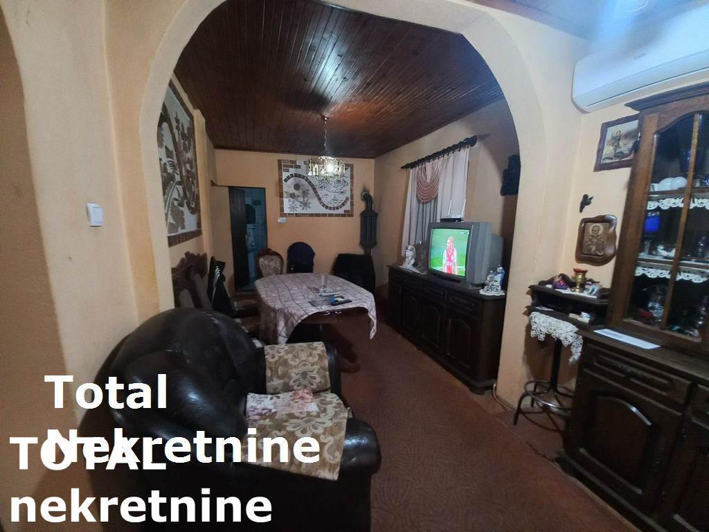 Kuca,SREMSKI KARLOVCI,CENTAR,kv: 80.00, € 97850, ID: 3090502 2