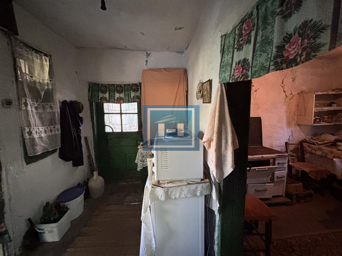 Na prodaju – Seosko imanje u Dubokoj (7.7 ari), kuća + pomoćne zgrade + dodatna parcela | SAMO 13.000 € 12