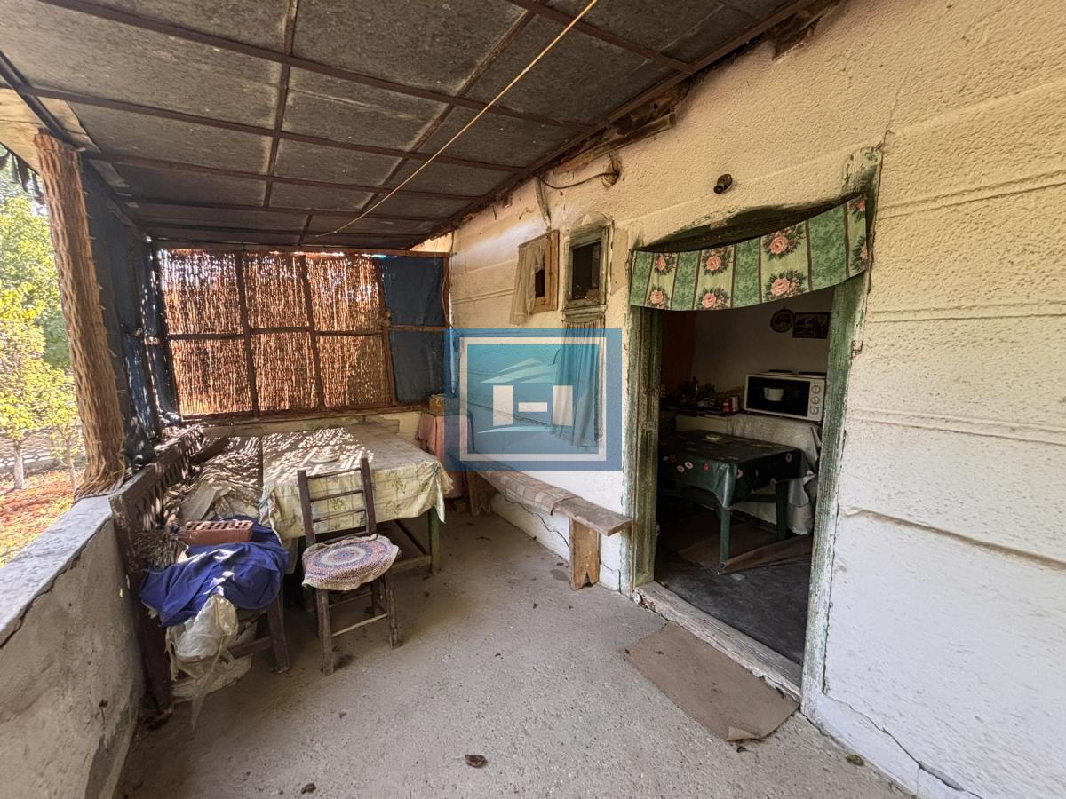 Na prodaju – Seosko imanje u Dubokoj (7.7 ari), kuća + pomoćne zgrade + dodatna parcela | SAMO 13.000 € 18