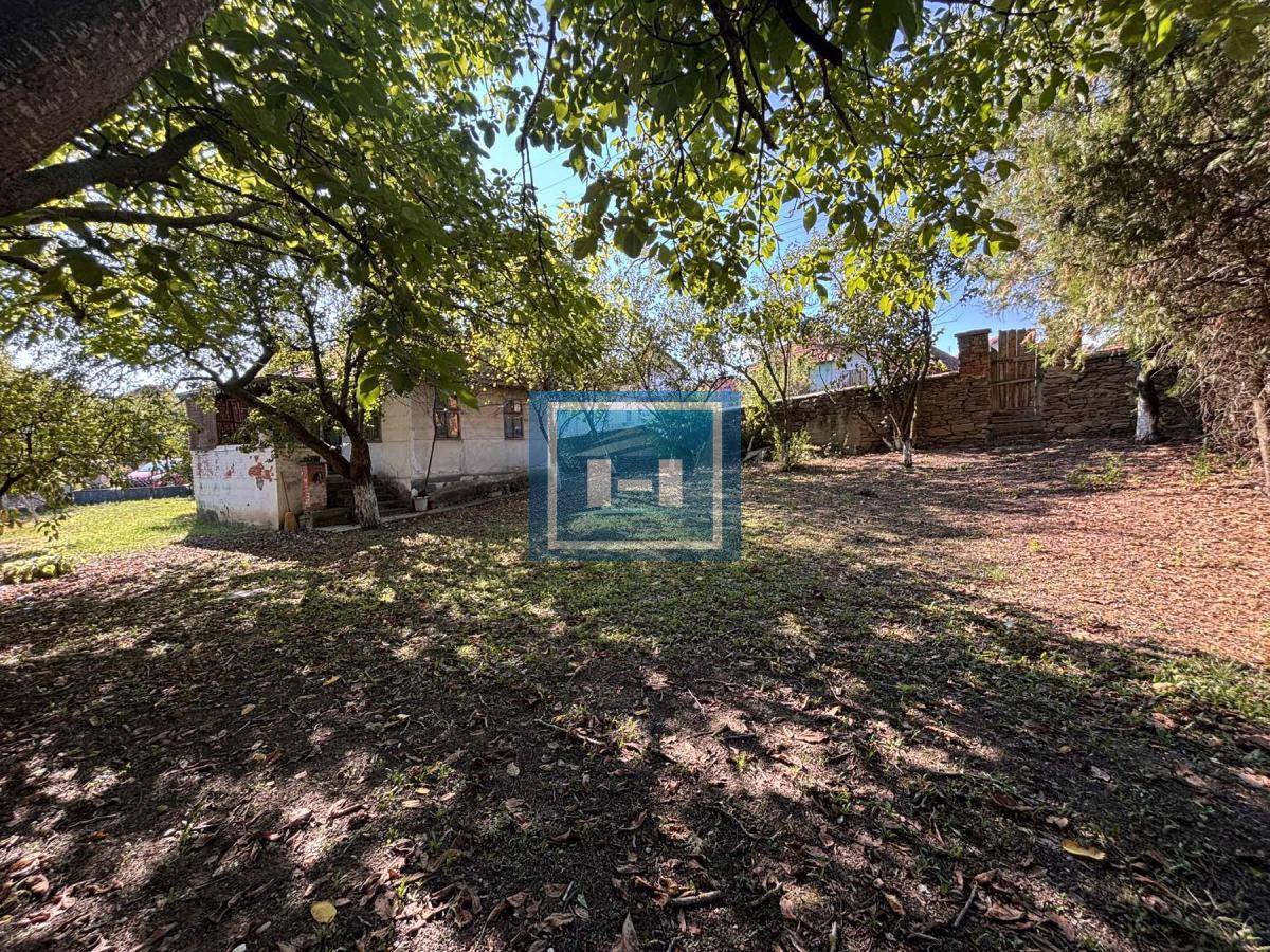 Na prodaju – Seosko imanje u Dubokoj (7.7 ari), kuća + pomoćne zgrade + dodatna parcela | SAMO 13.000 € 2