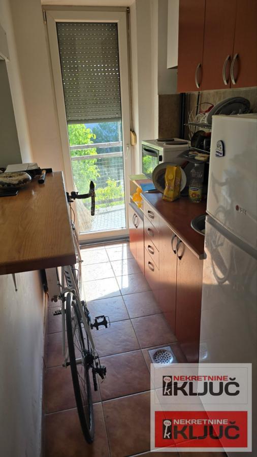 PODBARA, 24m2, Garsonjera nadomak Kvantaške pijace 2