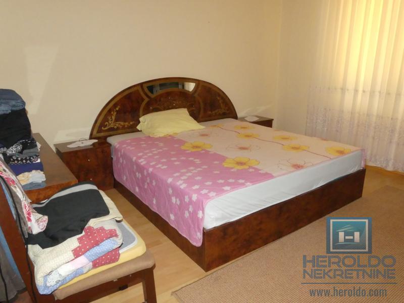 Prodaja, Kuća, Jagodina, Strelište 11