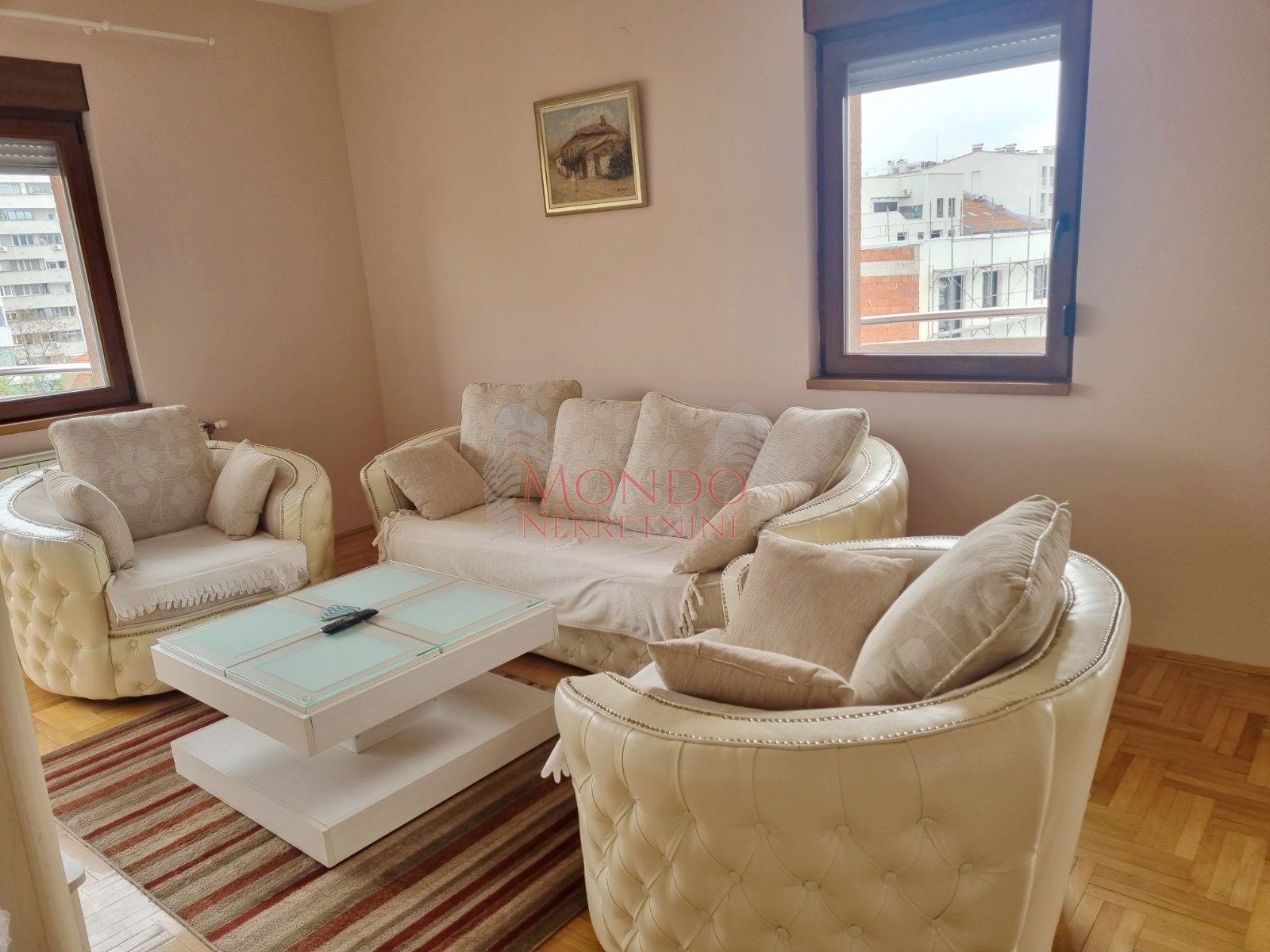 Izdaje se odlican dvosoban stan u blizini Doma zdravlja 1