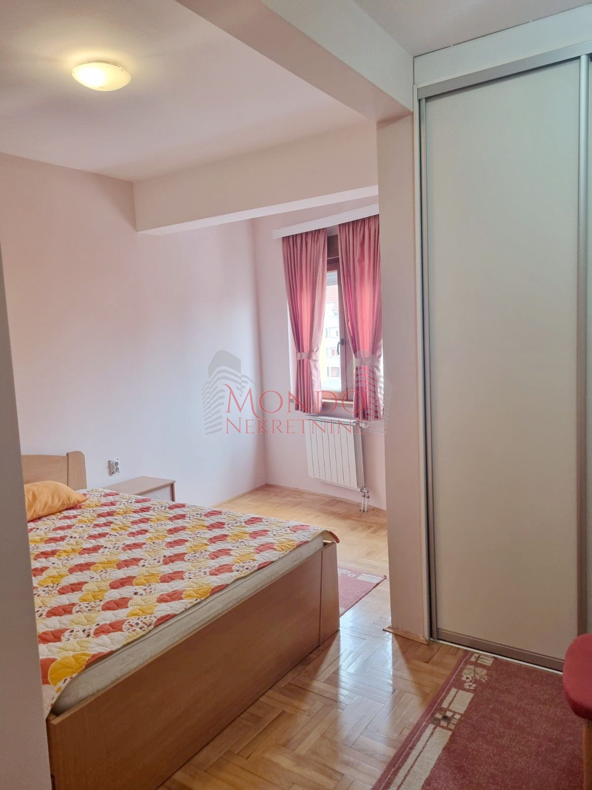 Izdaje se odlican dvosoban stan u blizini Doma zdravlja 7