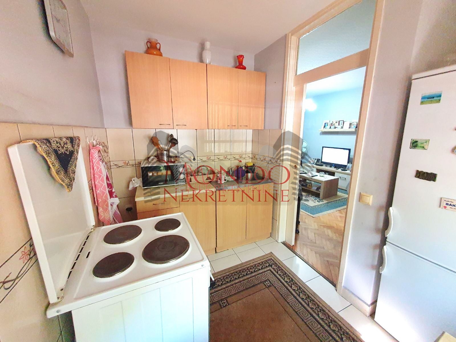 Jednosoban stan na Bulevaru Nemanjića 6