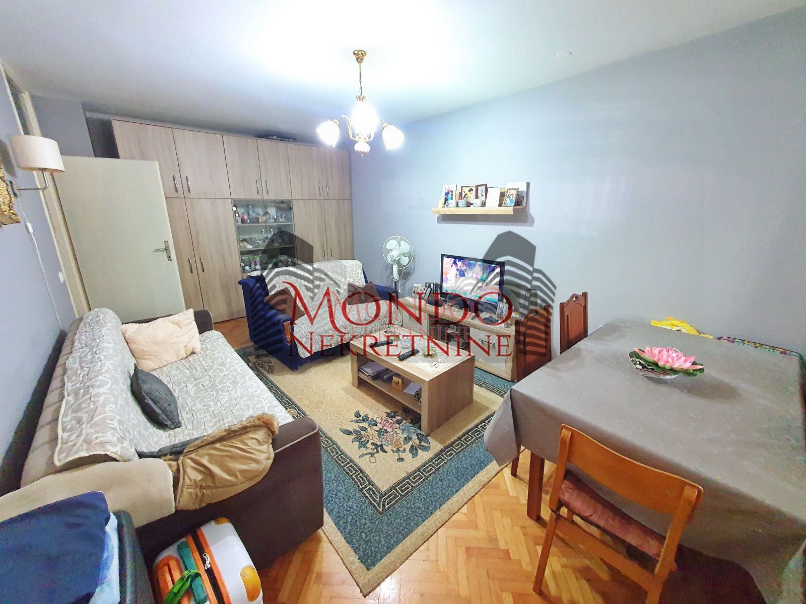 Jednosoban stan na Bulevaru Nemanjića 3