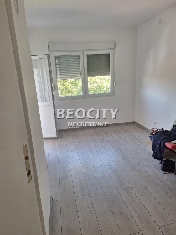 Trosoban stan, 47 m2, Zemun polje, Žike Mesarovića ID: 123361 11