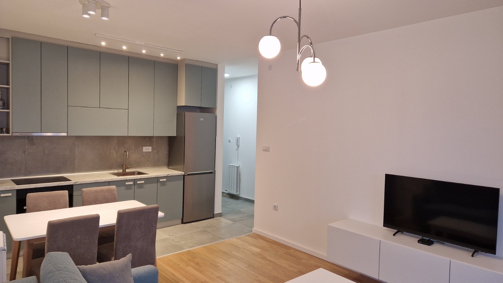 Izdajem stan u Pancevu 4