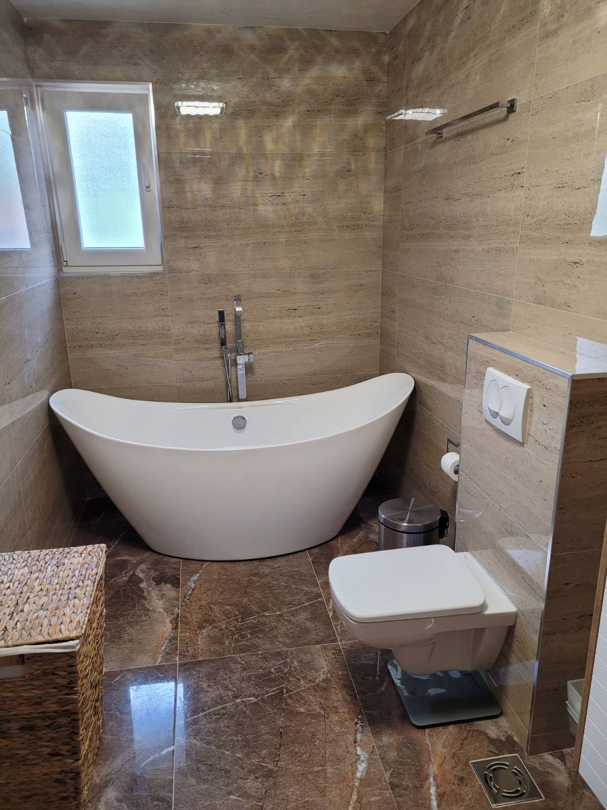 Prodajem ili izdajem LUX kucu u Smederevu 4