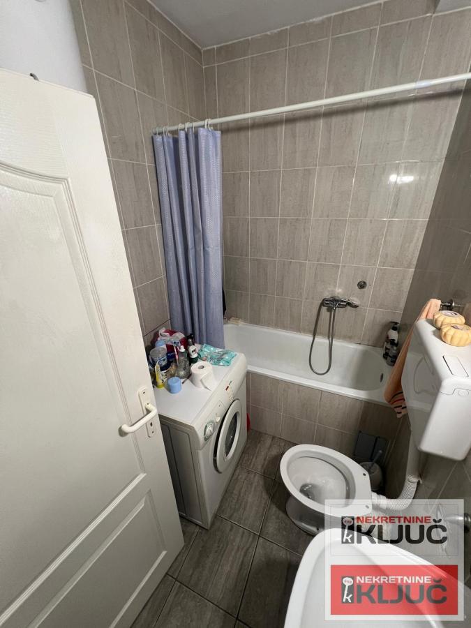 BULEVAR EVROPE, 30m2, Jednosoban, Namešten 8