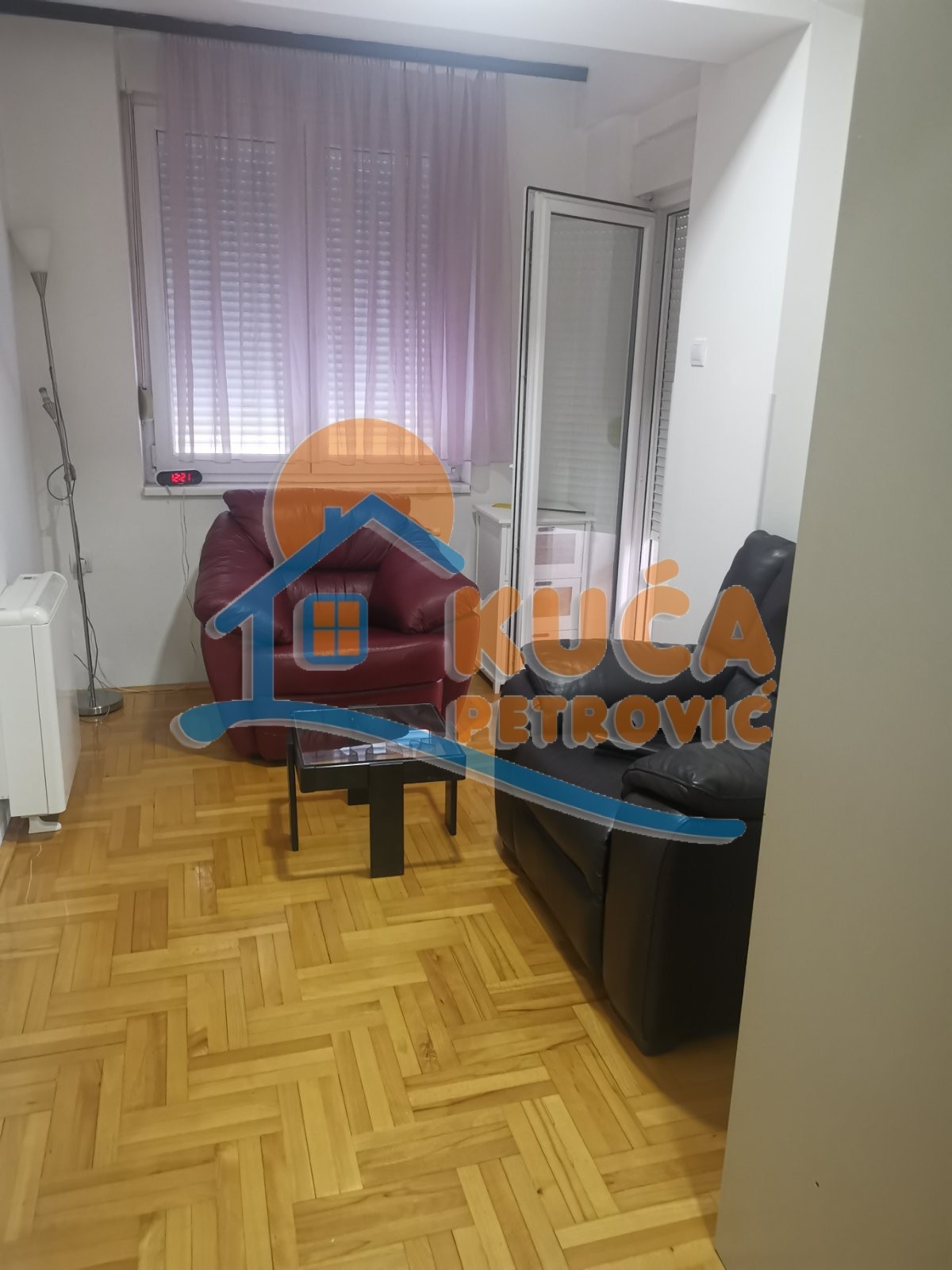 Trosoban stan, 75 m2, Bulevar Nemanjića, Romanijska ID: i-014880 1