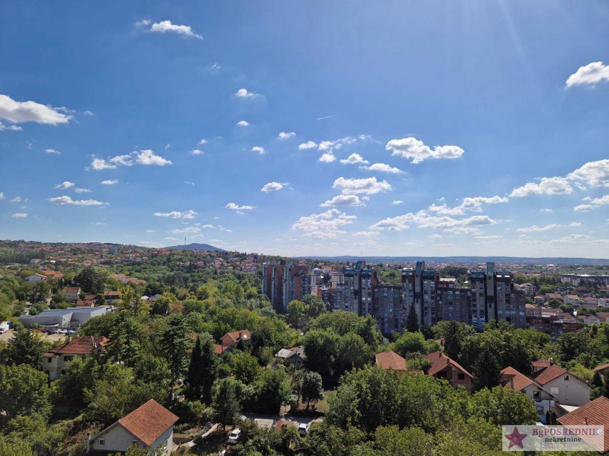 Banjica, Bulevar oslobođenja 122m2 ,3 lođe cg 13
