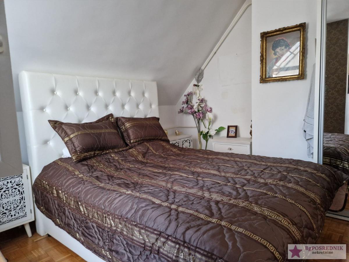 Banjica, Bulevar oslobođenja 122m2 ,3 lođe cg 16