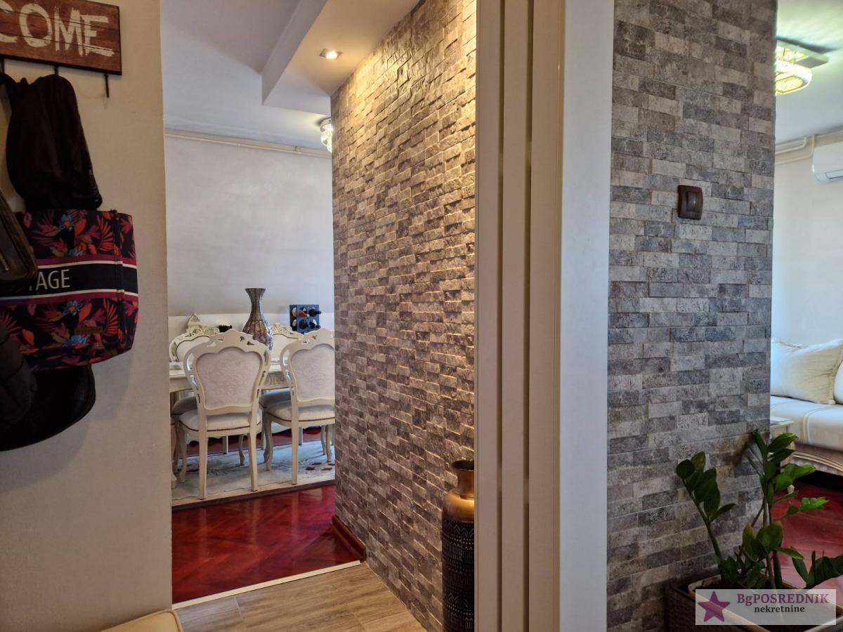 Banjica, Bulevar oslobođenja 122m2 ,3 lođe cg 8