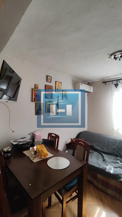 Dve kuće i garaža za renoviranje u širem centru Jagodine 16