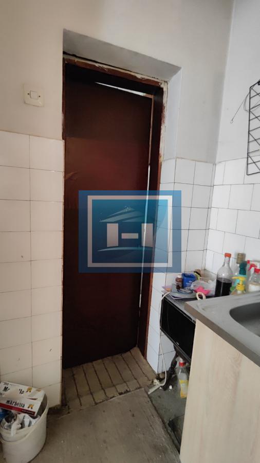 Dve kuće i garaža za renoviranje u širem centru Jagodine 18