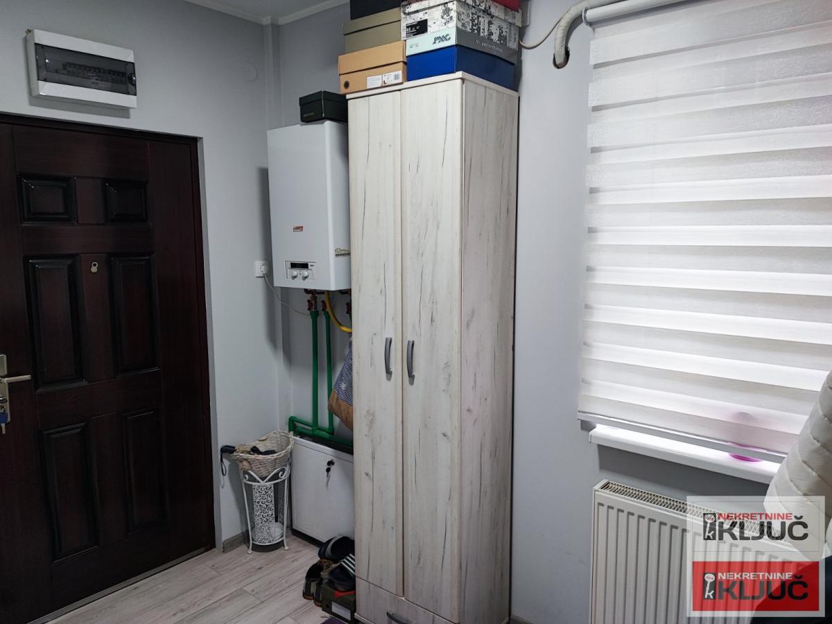 KOD NAJLON PIJACE, 68m2, Troosoban plus dvorišna terasa, Namešten 5