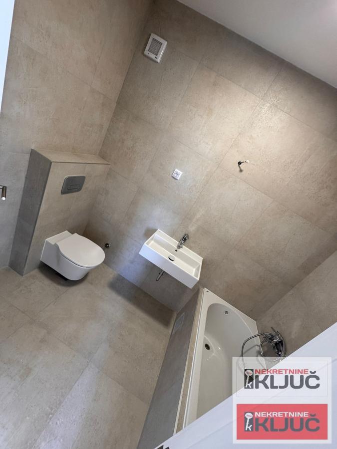 PETROVARADIN-ALIBEGOVAC, 72m2, Troiposoban, Novogradnja 10