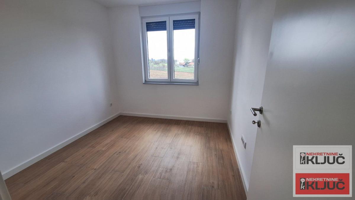 PETROVARADIN-ALIBEGOVAC, 72m2, Troiposoban, Novogradnja 13