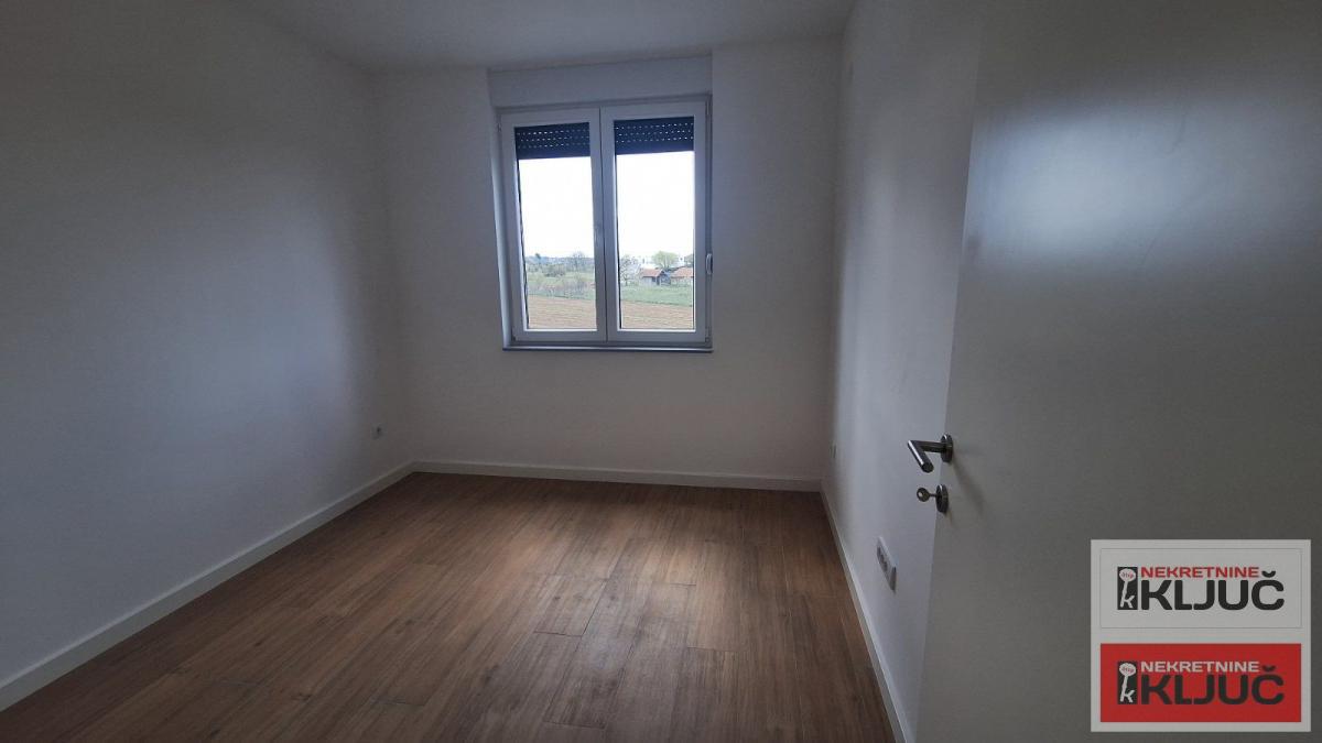 PETROVARADIN-ALIBEGOVAC, 72m2, Troiposoban, Novogradnja 14