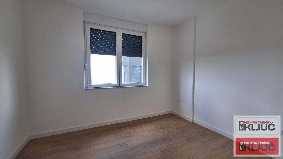 PETROVARADIN-ALIBEGOVAC, 72m2, Troiposoban, Novogradnja 16