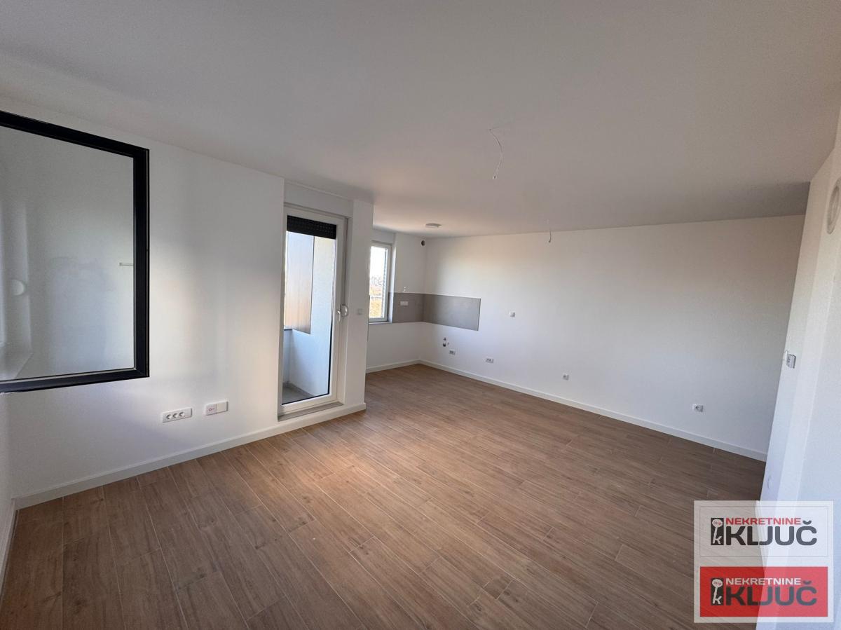 PETROVARADIN-ALIBEGOVAC, 72m2, Troiposoban, Novogradnja 17