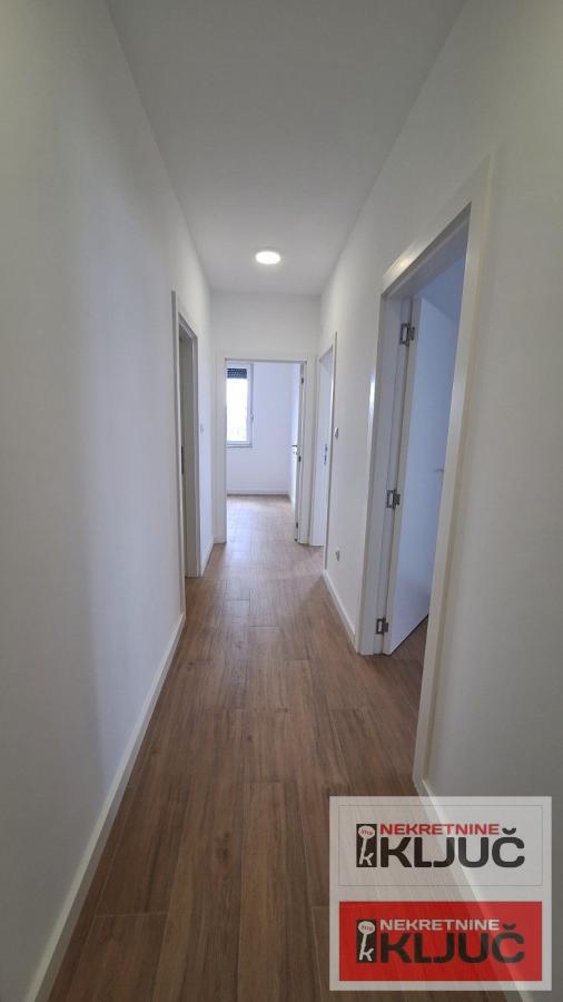 PETROVARADIN-ALIBEGOVAC, 72m2, Troiposoban, Novogradnja 19