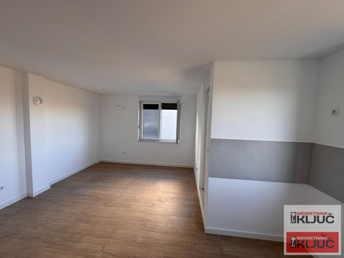 PETROVARADIN-ALIBEGOVAC, 72m2, Troiposoban, Novogradnja 2