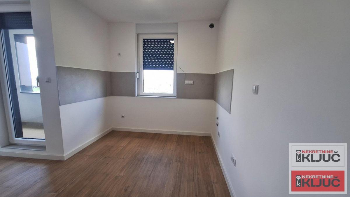 PETROVARADIN-ALIBEGOVAC, 72m2, Troiposoban, Novogradnja 4