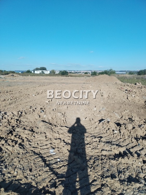 Plac, Ostružnica, Makiska ID: 123439 1