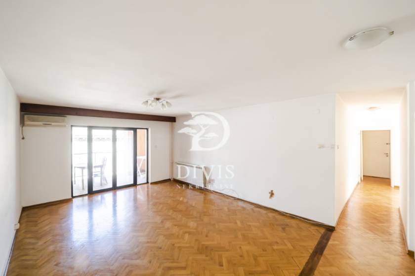 Prodajemo odličan 4 0 stan  111m2  Dositejeva  Gornji grad 2