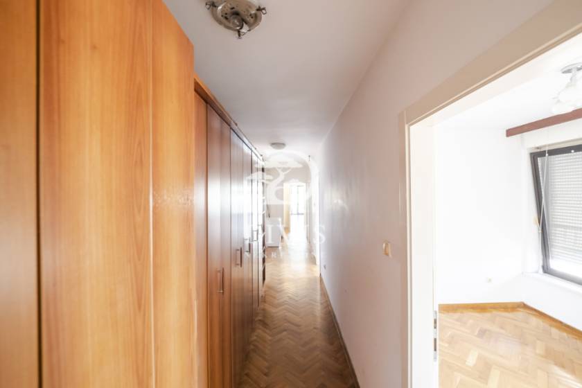 Prodajemo odličan 4 0 stan  111m2  Dositejeva  Gornji grad 4