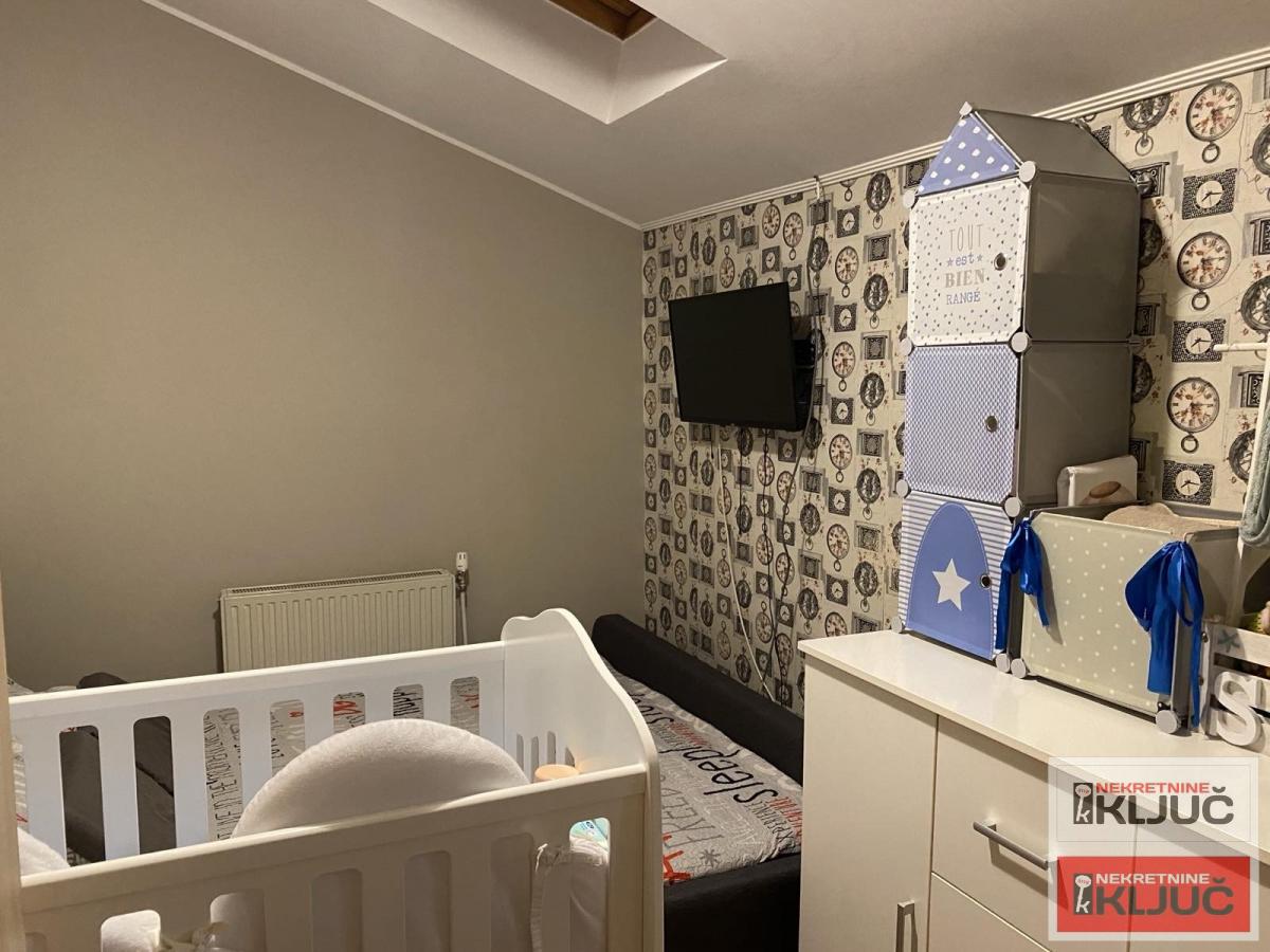 SOMBORSKI BULEVAR, 98m2, Četvorosoban-Duplex, Dvorišni objekat 11