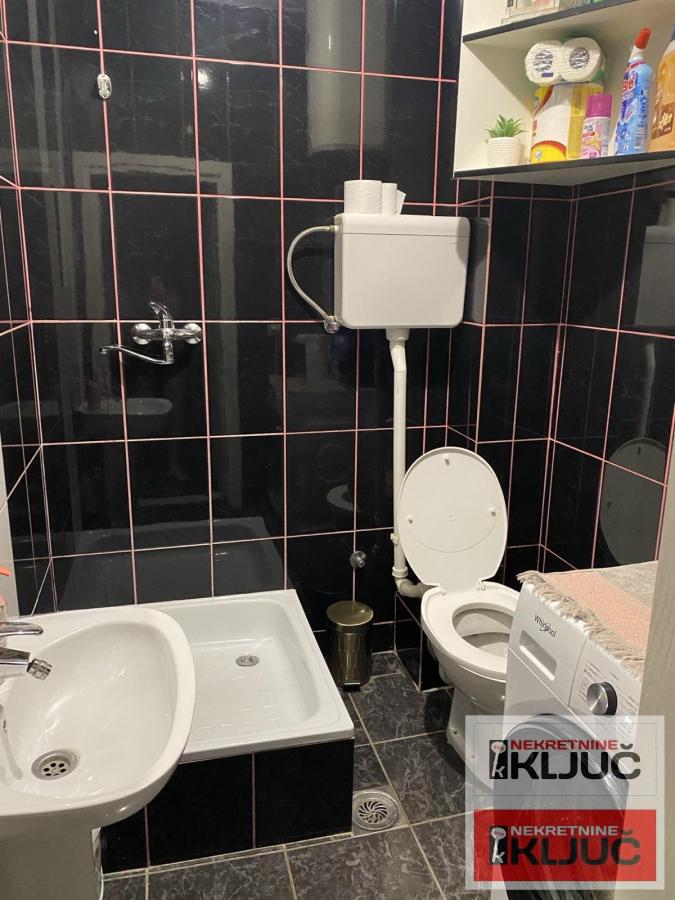 SOMBORSKI BULEVAR, 98m2, Četvorosoban-Duplex, Dvorišni objekat 4