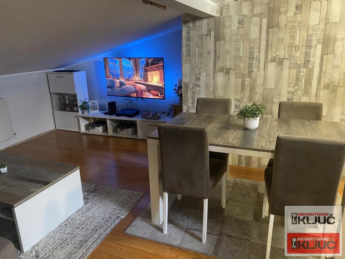 SOMBORSKI BULEVAR, 98m2, Četvorosoban-Duplex, Dvorišni objekat 6