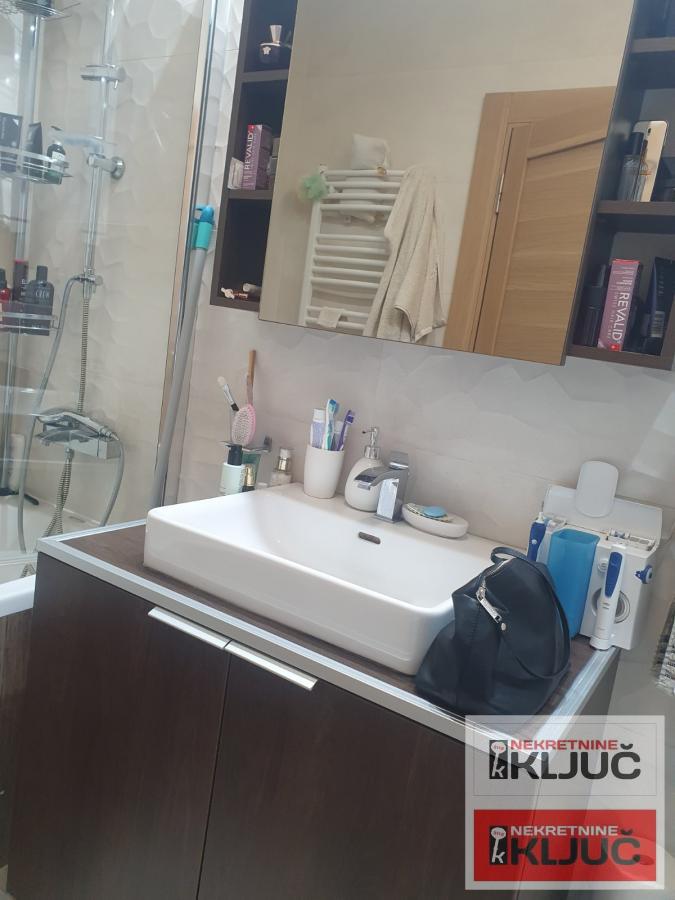 TELEP, 72m2, Trosoban, Novogradnja, Parking 15