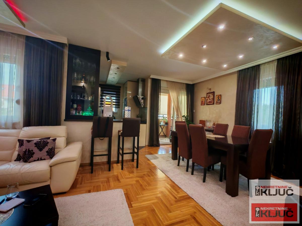 TELEP, 72m2, Trosoban, Novogradnja, Parking 5