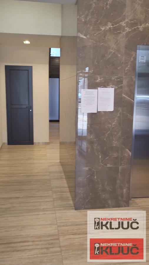 BULEVAR EVROPE, 59m2, Trosoban, Neuseljavan 11