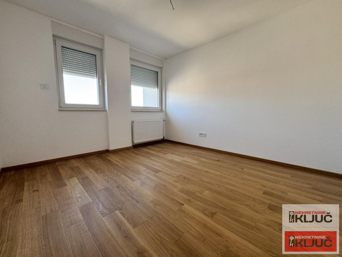 BULEVAR EVROPE, 59m2, Trosoban, Neuseljavan 4