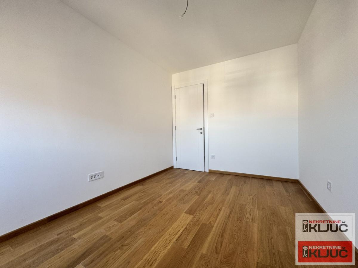 BULEVAR EVROPE, 59m2, Trosoban, Neuseljavan 9