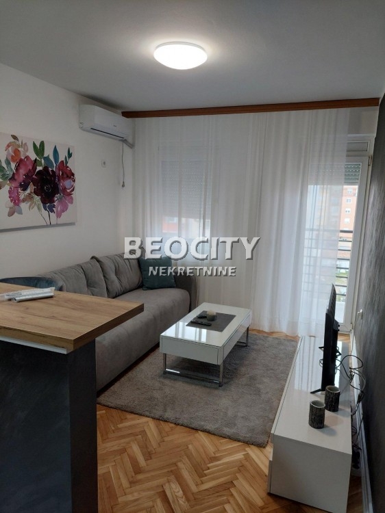 Dvosoban stan, 38 m2, Nova Detelinara, Hadži Ruvimova ID: 123455 1