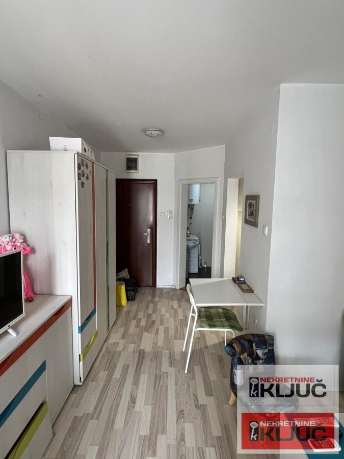 GRBAVICA, 25m2, Jednosoban, Namešten 11