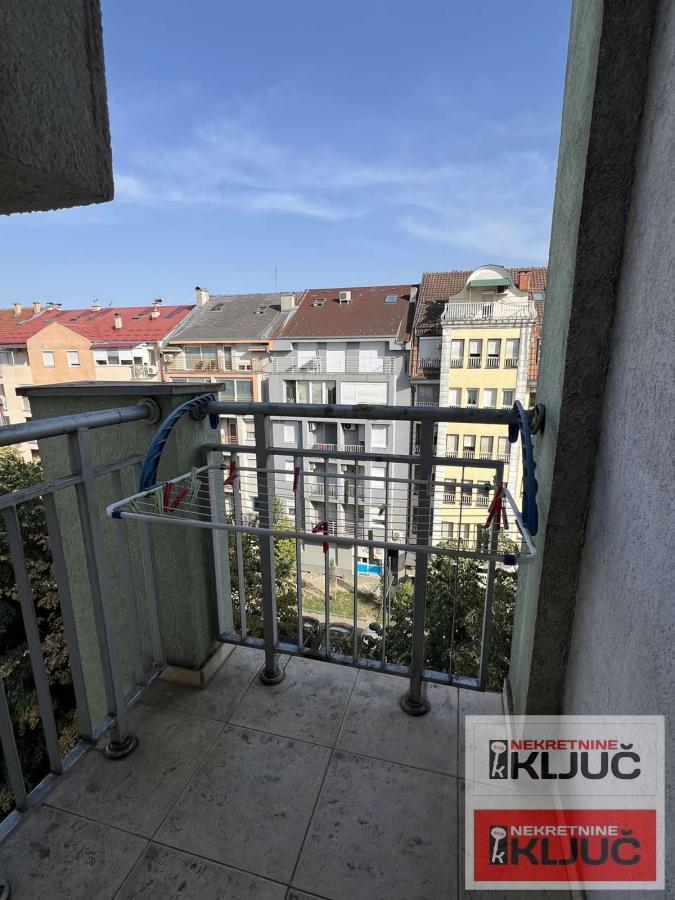 GRBAVICA, 25m2, Jednosoban, Namešten 12