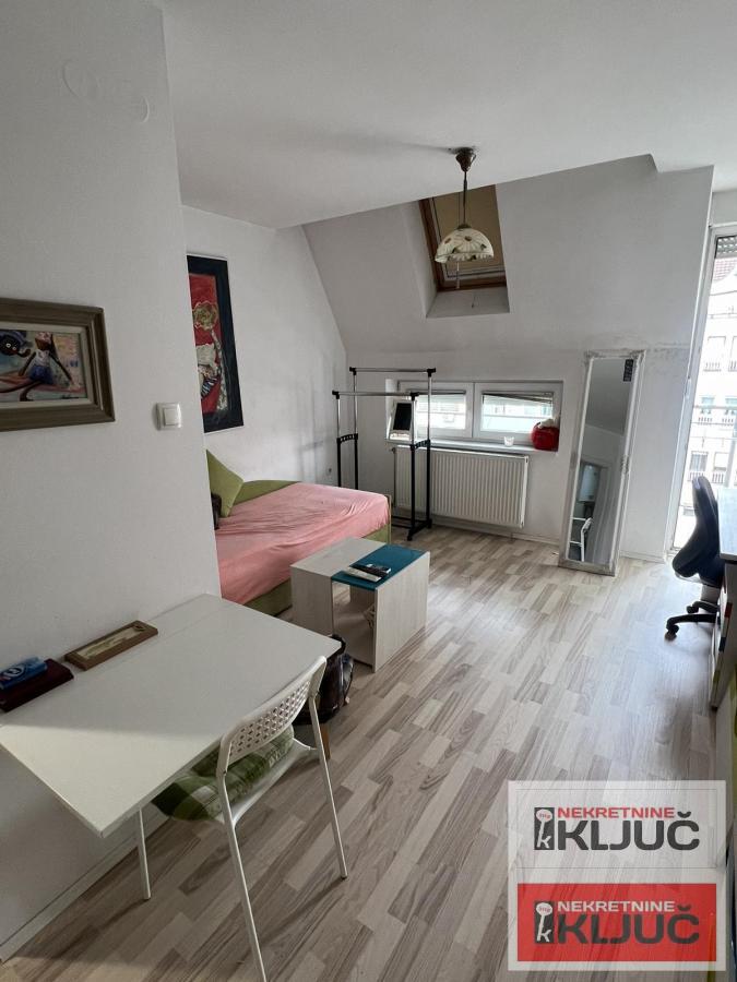 GRBAVICA, 25m2, Jednosoban, Namešten 2