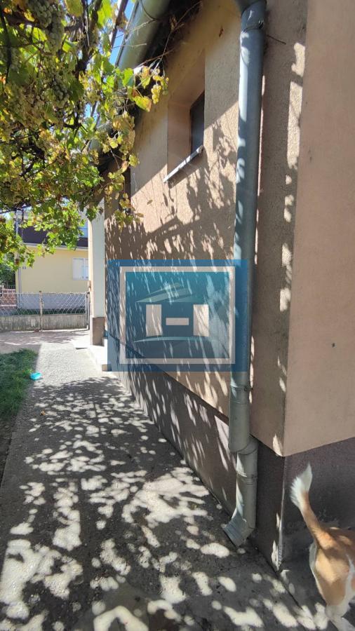 Kuća na  gradskoj lokaciji u bizini aqva Parka na 100 metara od Aqva Parka 10