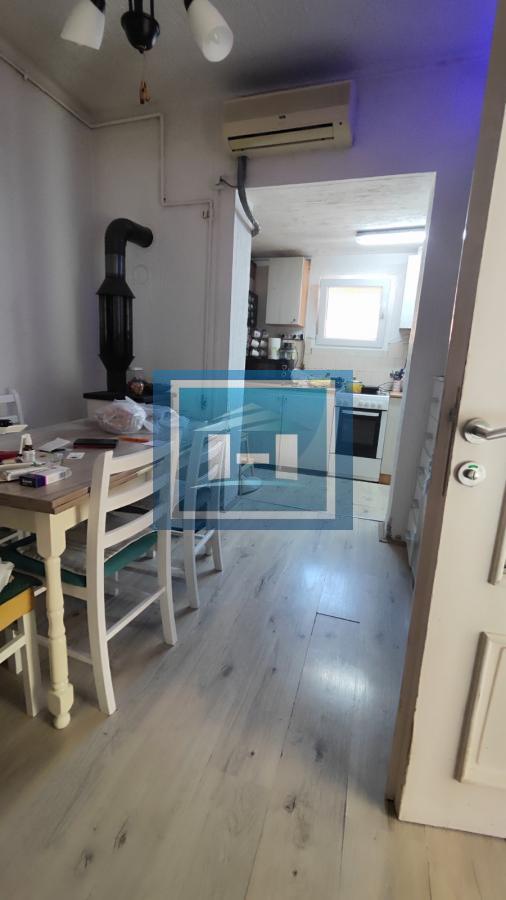 Kuća na  gradskoj lokaciji u bizini aqva Parka na 100 metara od Aqva Parka 21